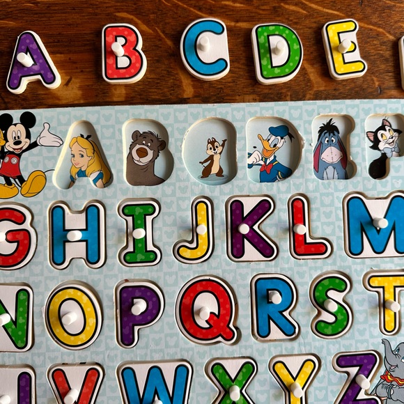 Disney wooden ABC puzzle - Picture 2 of 4